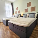 Luma Aparthotel 3*